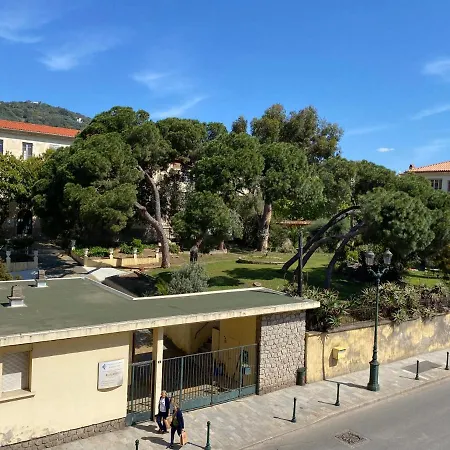50m2 Pied Dans L'eau